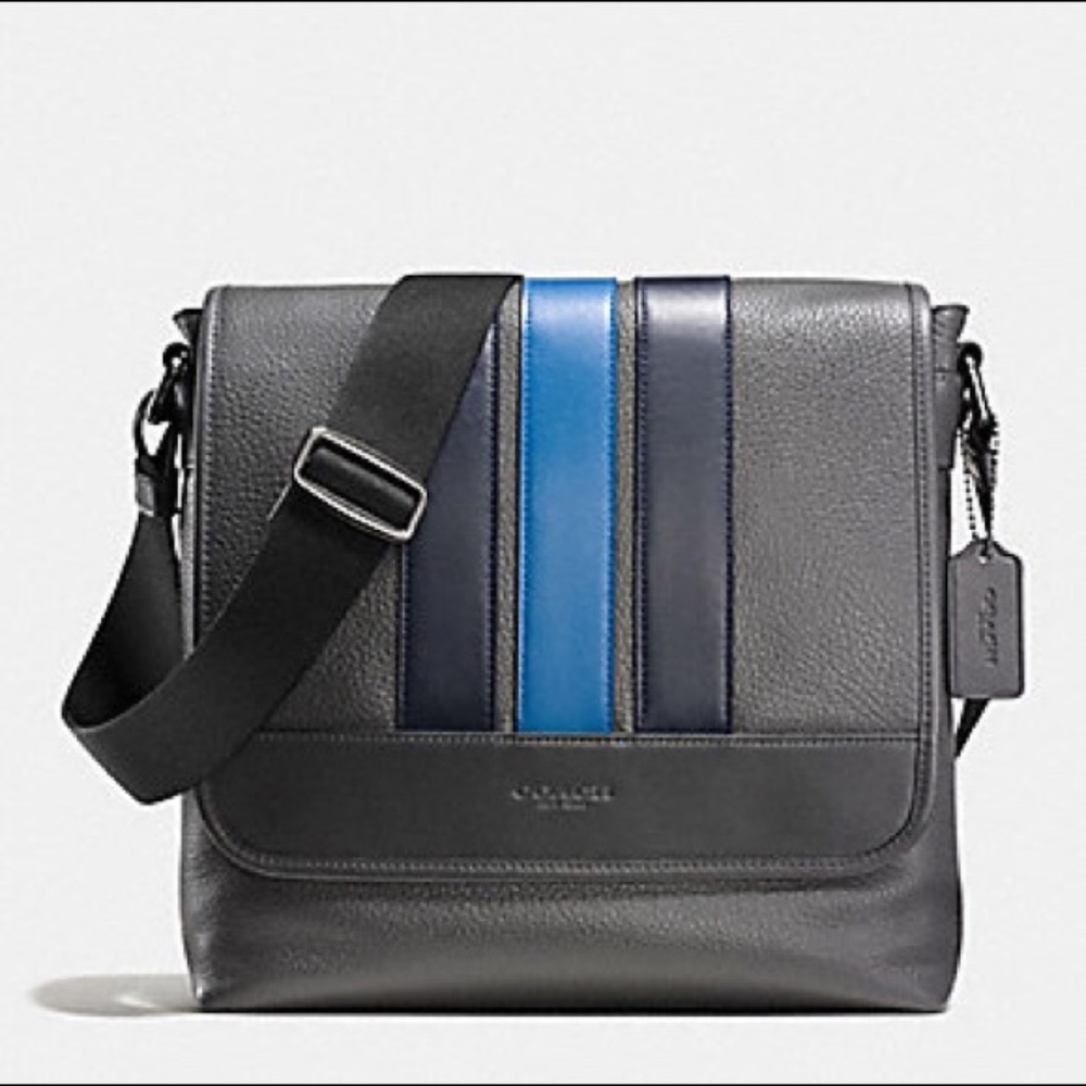 Coach BOND SMALL MESSENGER IN PEBBLE LEATHER